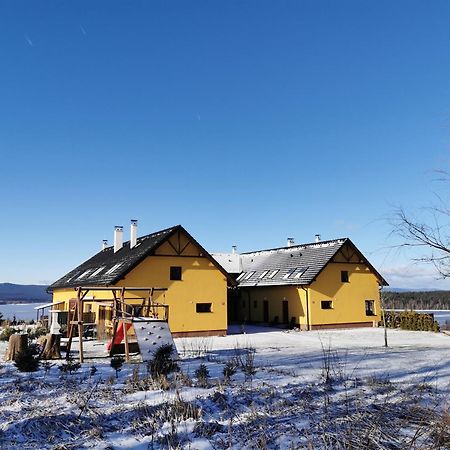 Apartman S Terasou A Vyhledem Na Jezero Lipno Kovarov Exterior photo
