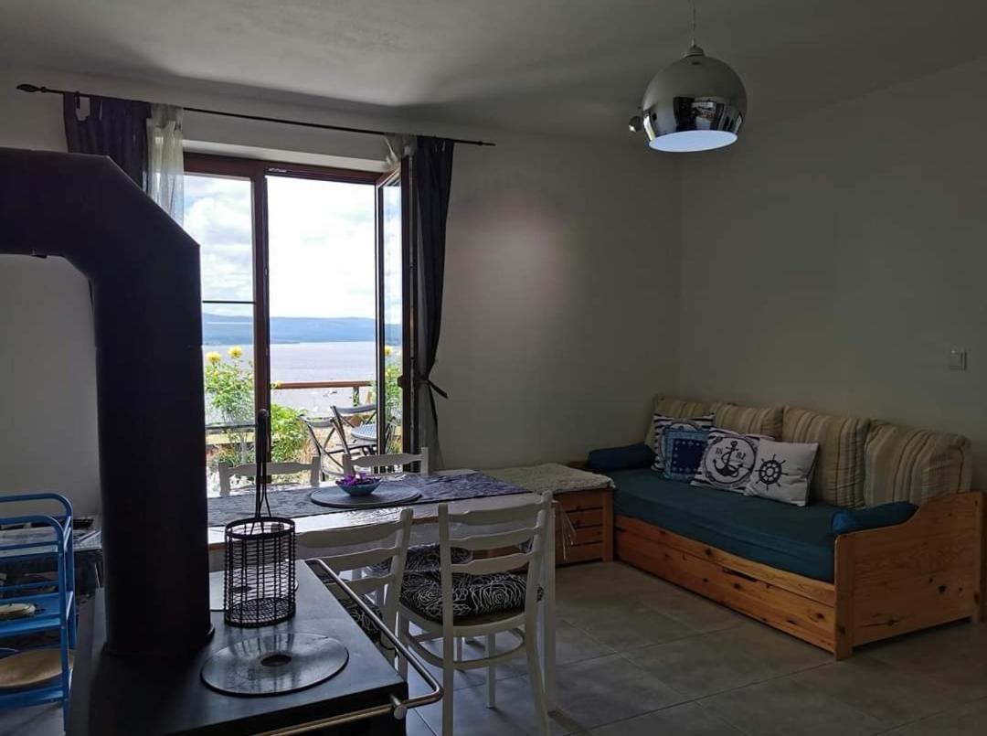 Apartman S Terasou A Vyhledem Na Jezero Lipno Kovarov Exterior photo